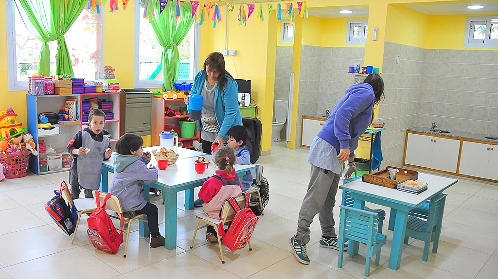 Inauguran sala de escuela de Monte Hermoso