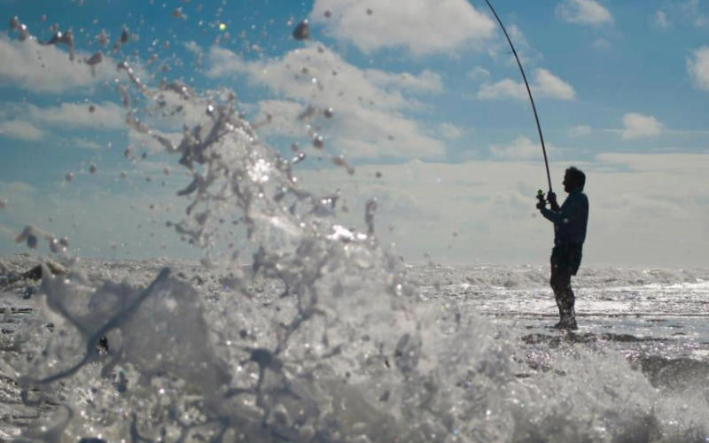 Playa Monte Hermoso pesca