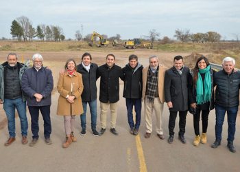 Inauguración del ultimo tramo de la ruta del cereal en Zalazar