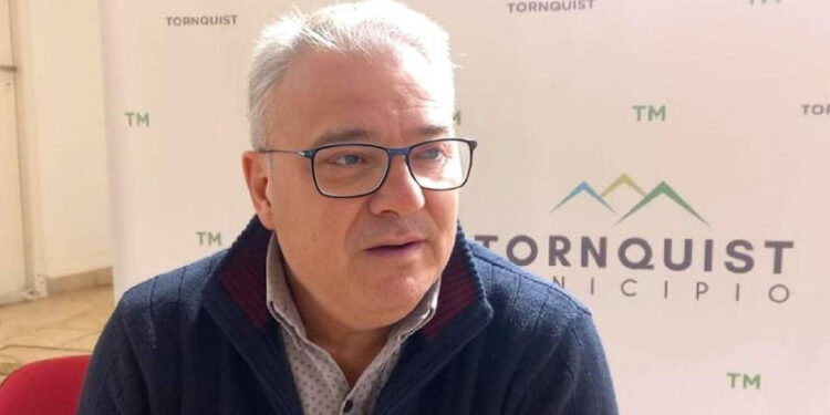 Sergio Bordoni intendente del partido de Tornquist sobre Saldungaray